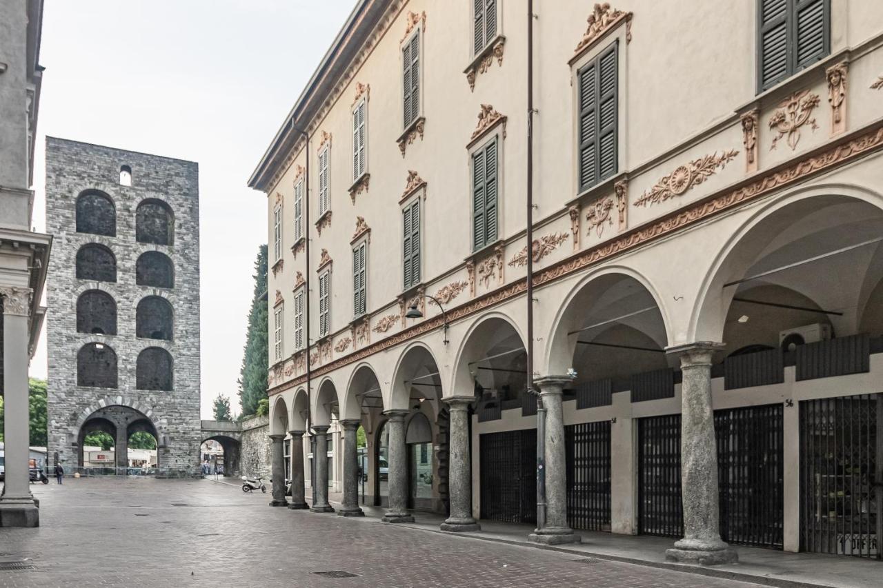 コモ5 Min Historic Center Luxury White Lotus Mansionアパートメント エクステリア 写真