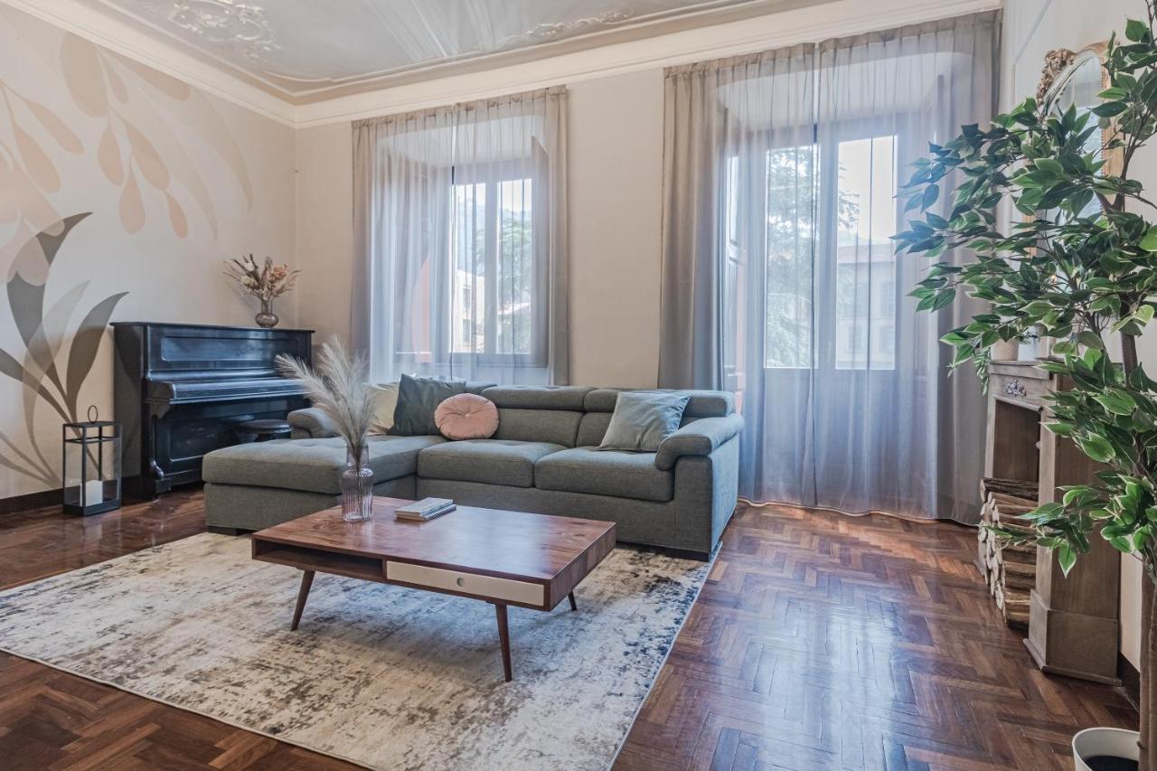 コモ5 Min Historic Center Luxury White Lotus Mansionアパートメント エクステリア 写真