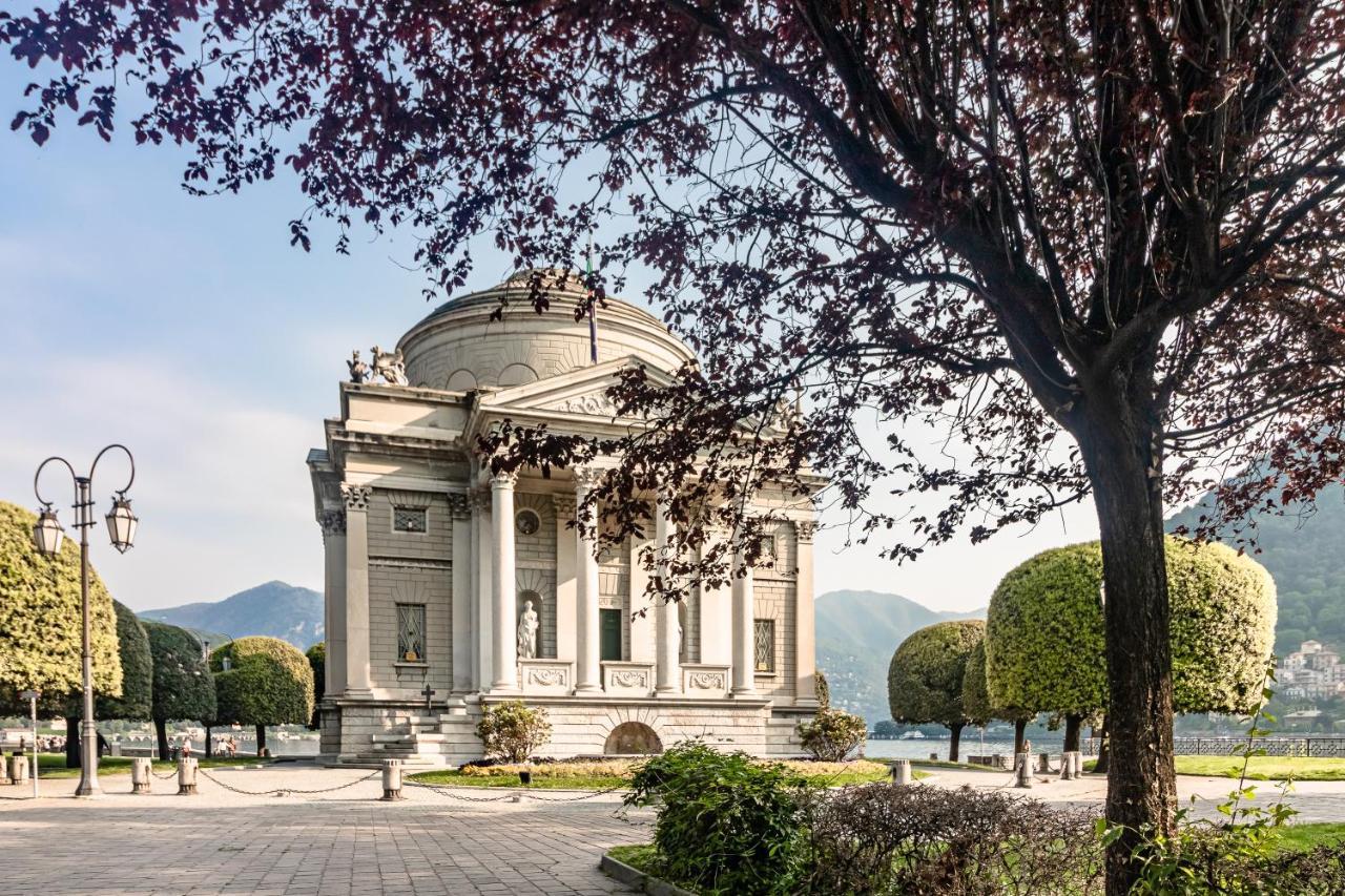コモ5 Min Historic Center Luxury White Lotus Mansionアパートメント エクステリア 写真