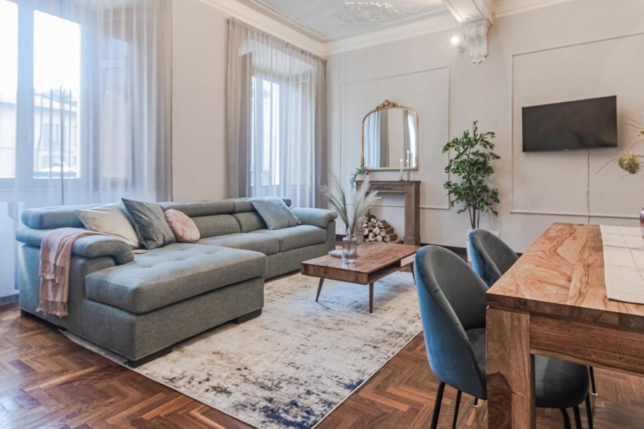 コモ5 Min Historic Center Luxury White Lotus Mansionアパートメント エクステリア 写真